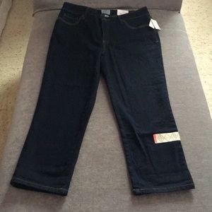 Size 8 St. john’s Capri Jeans
